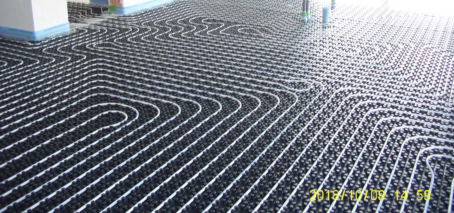 Wand- und Fußbodenheizung